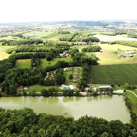 Lac De Cancon Bagian luar foto
